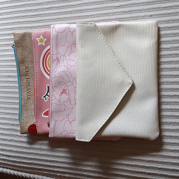 Four Ipsy Makeup Bags - Picture 12 of 13